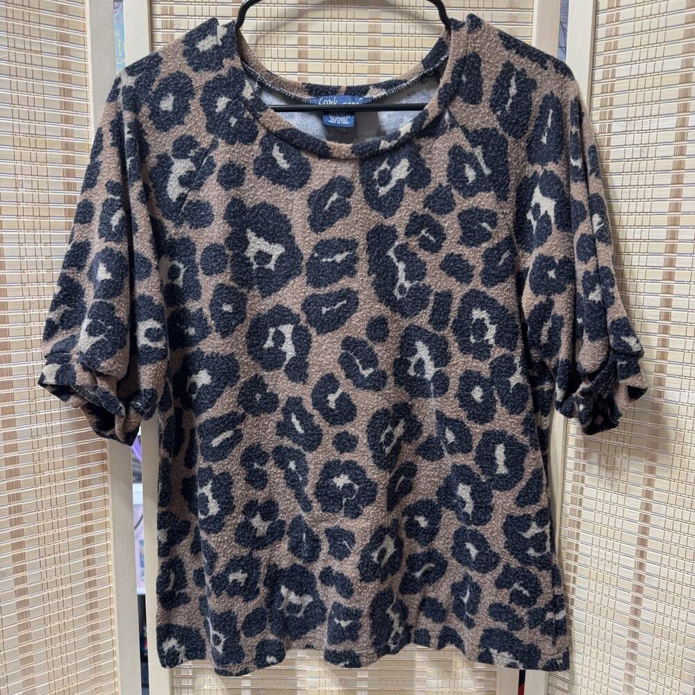 Lark + Grey Top Women's Size Large Brown Black Animal Print Fuzzy Short Sleeve